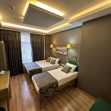 Ethnica Hotel *